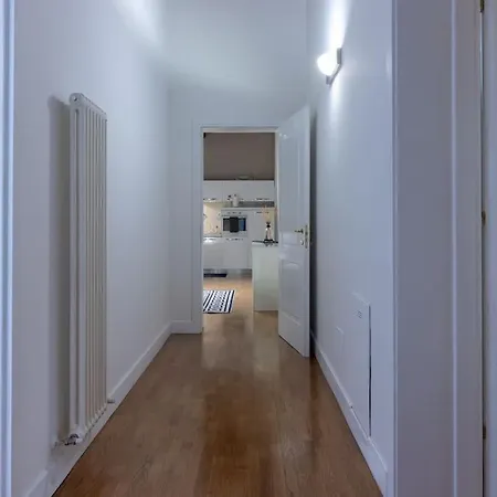 Apartment Eleganza Fronte Castello Estense